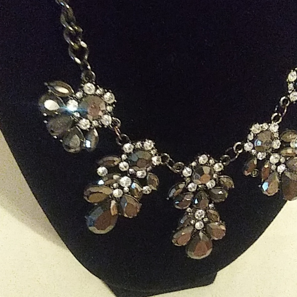 Necklace - Picture 2 of 3
